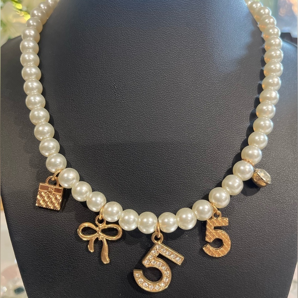 Pearl Necklace NWT
